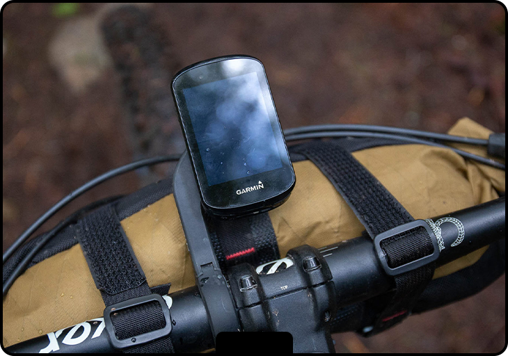 GPS vélo Garmin Edge 830 sur un gravel