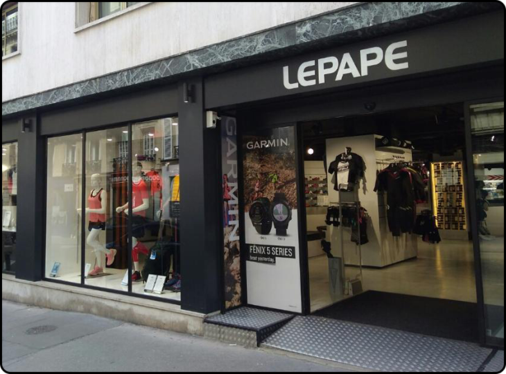 Façade d'un magasin Lepape