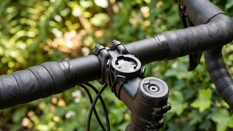 Installation du support du Bryton Rider S510 avec les élastiques