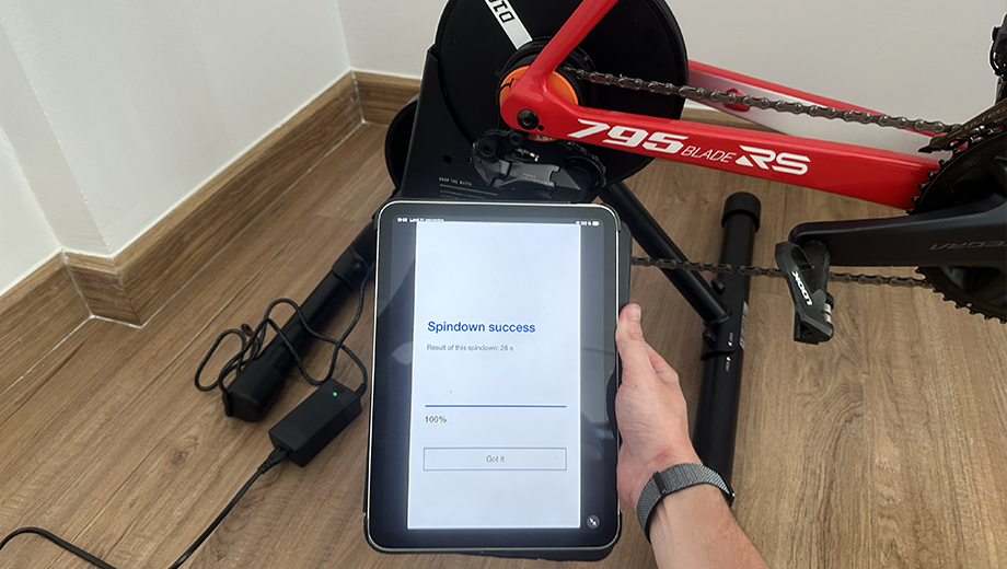 Etalonnage du home trainer Van Rysel D100 via l'application OneLapFit 